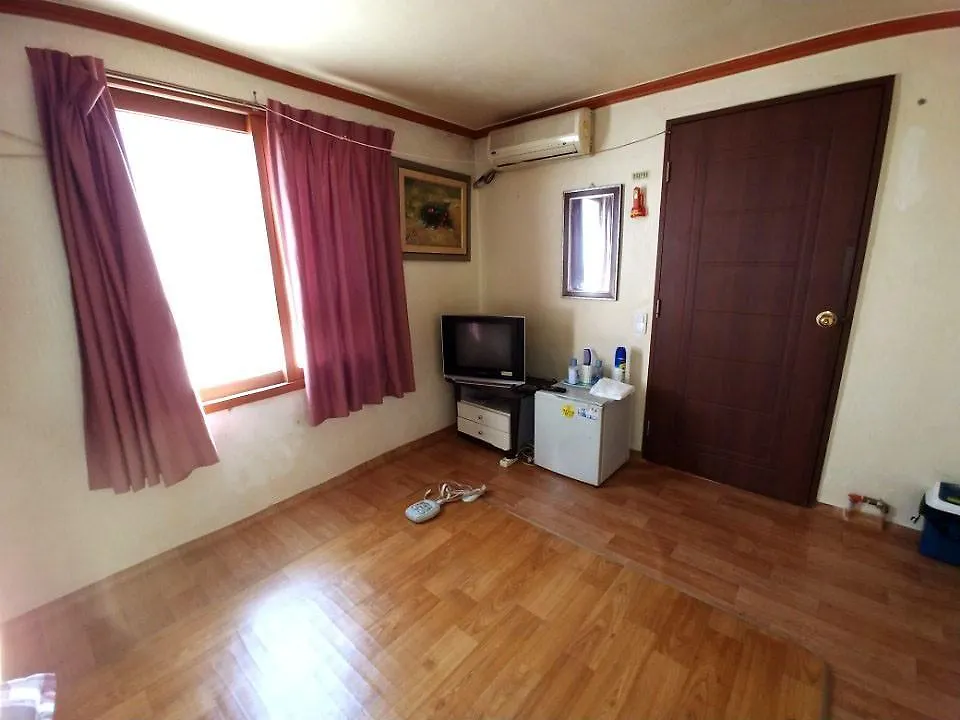 Yeongnamjang Motel Busan
