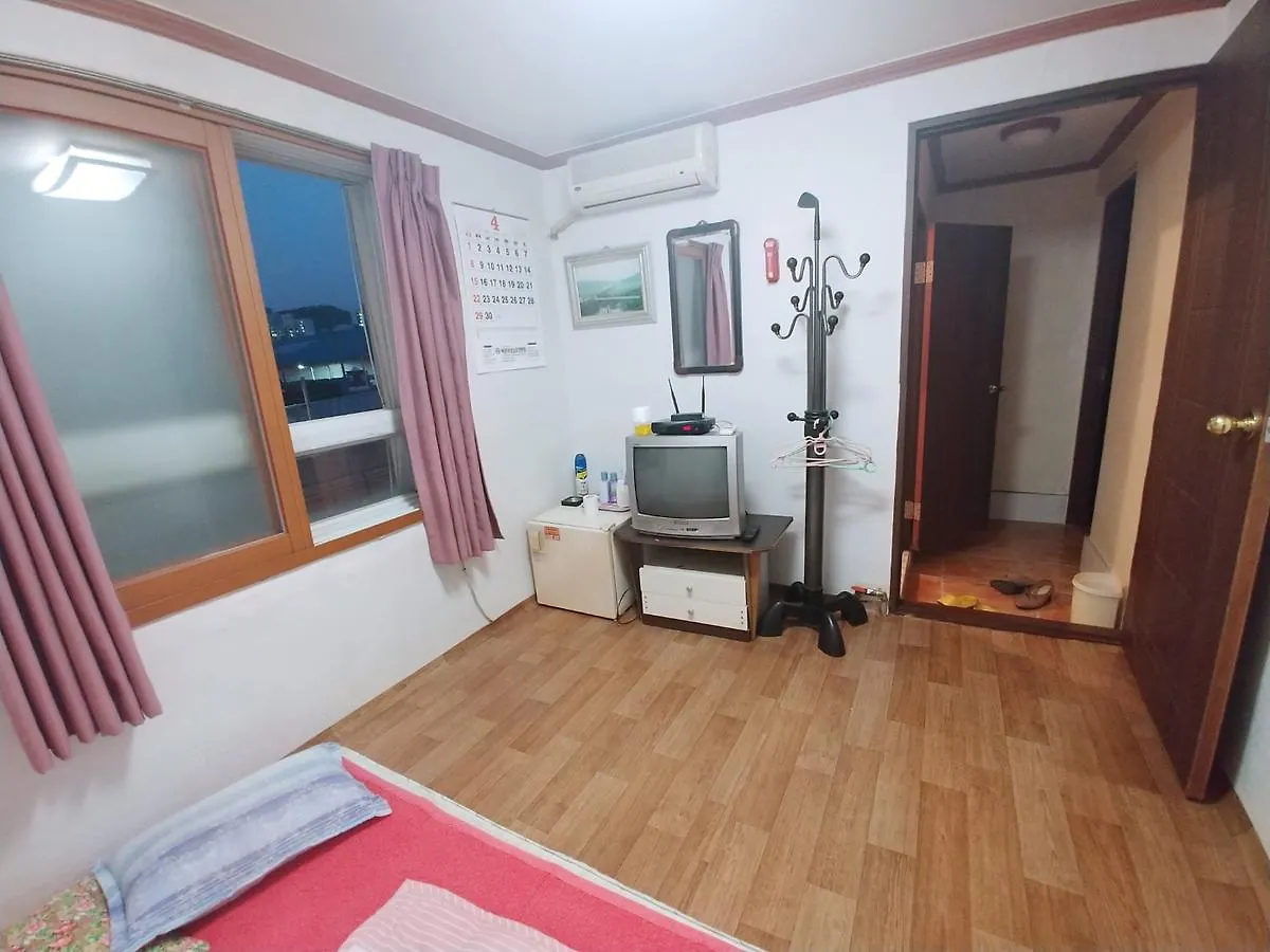 Yeongnamjang Motel Busan